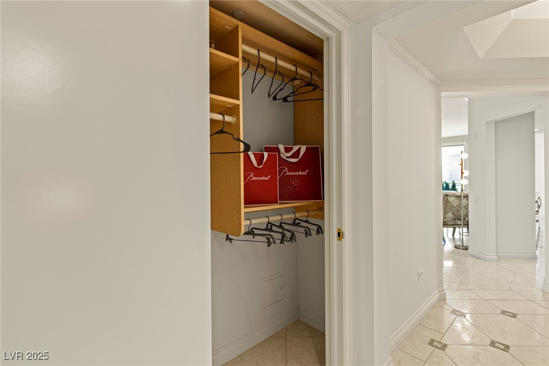 2877 Paradise Road, Unit 2502 Las Vegas, NV 89109 - Photo 38 of 99 Gallery Image 38