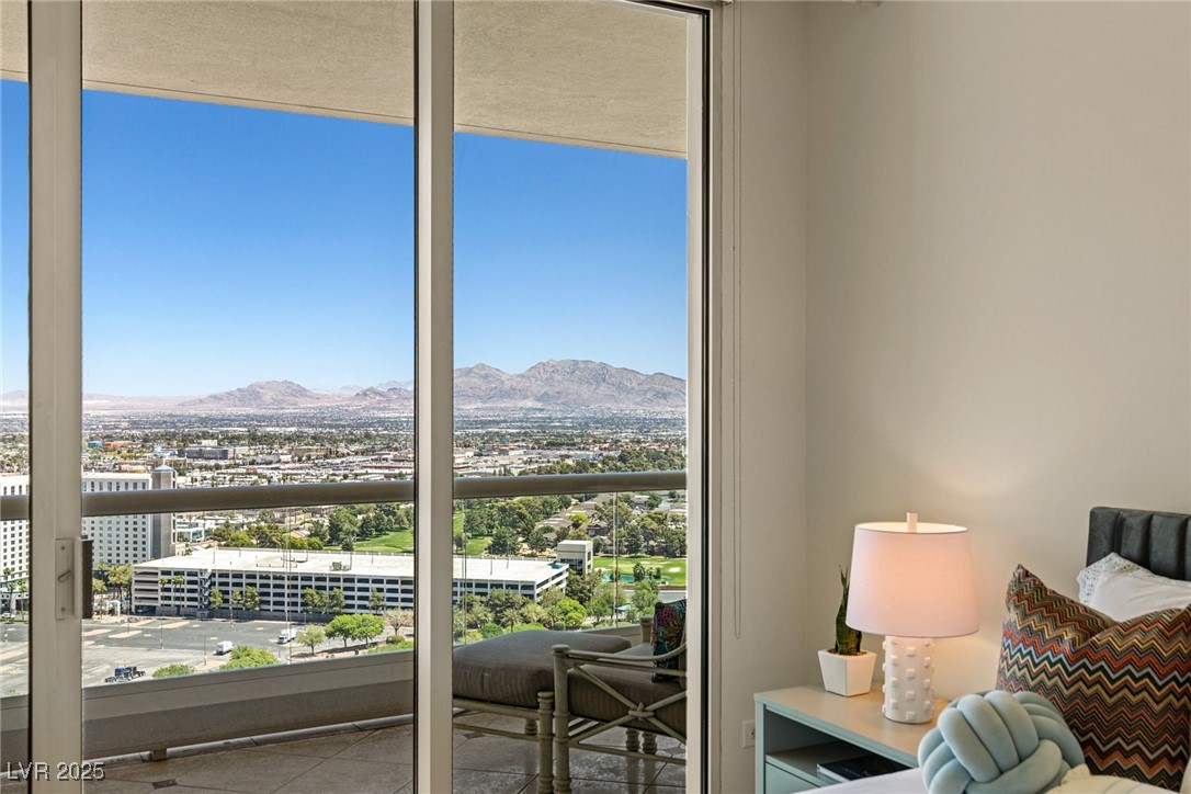 2877 Paradise Road, Unit 2502 Las Vegas, NV 89109 - Photo 47 of 99 Day