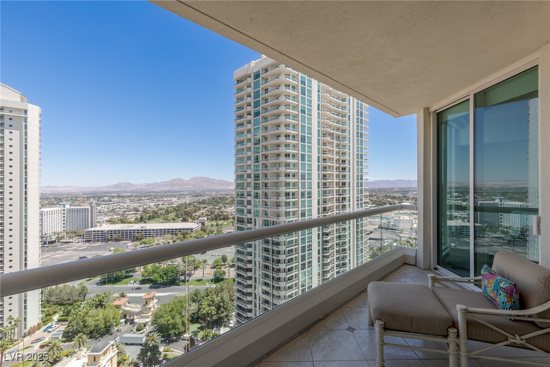 2877 Paradise Road, Unit 2502 Las Vegas, NV 89109 - Photo 58 of 99 Day