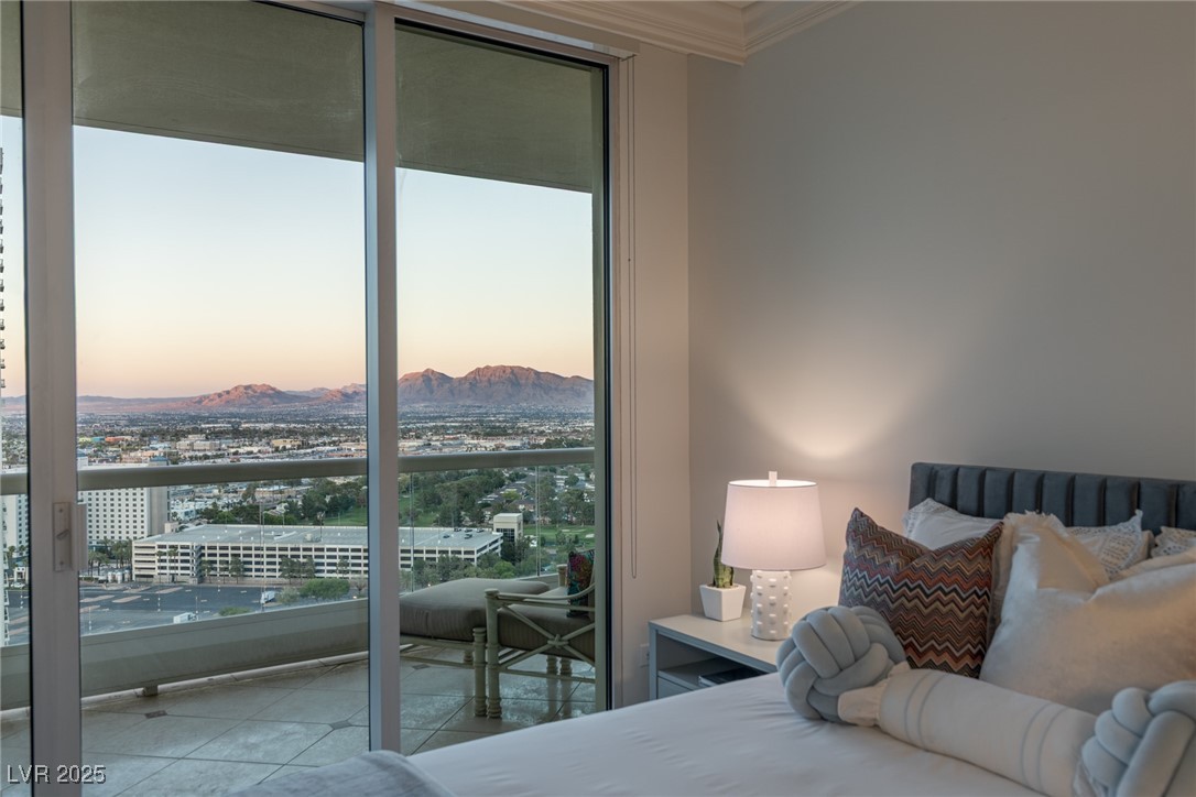 2877 Paradise Road, Unit 2502 Las Vegas, NV 89109 - Photo 70 of 99 Sunset