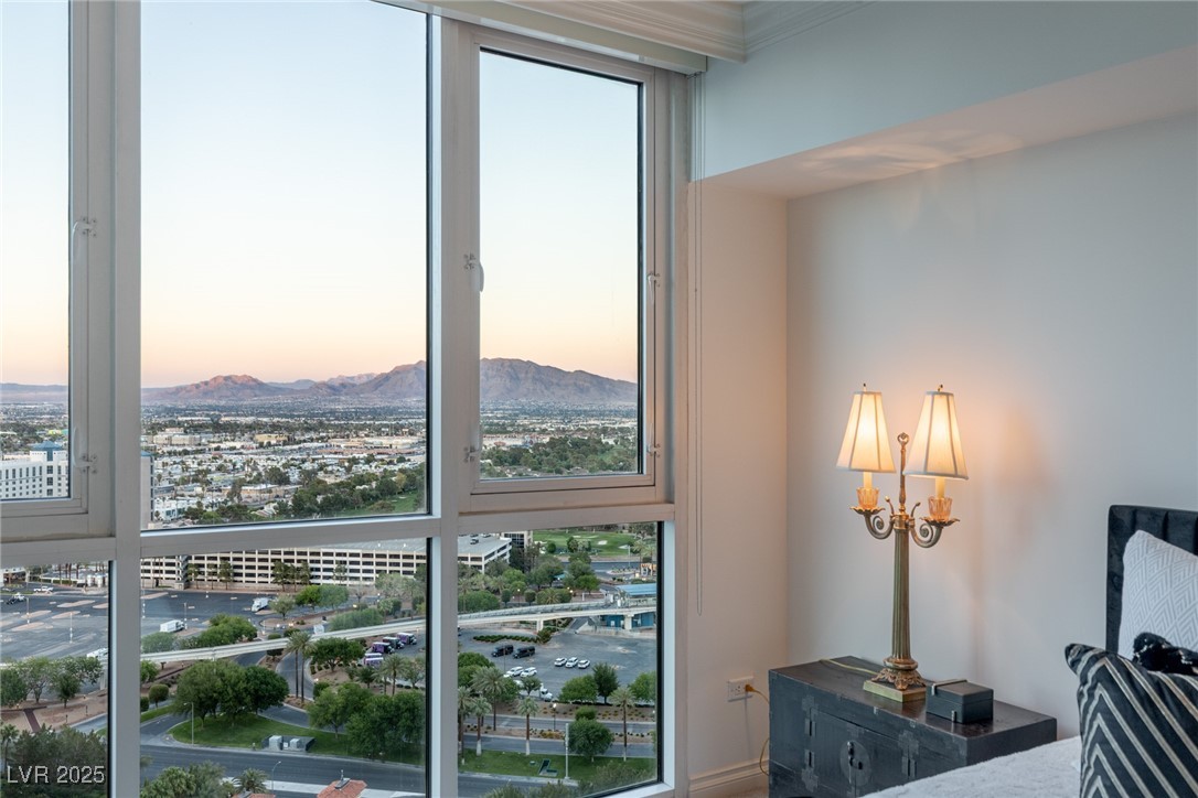 2877 Paradise Road, Unit 2502 Las Vegas, NV 89109 - Photo 72 of 99 Sunset