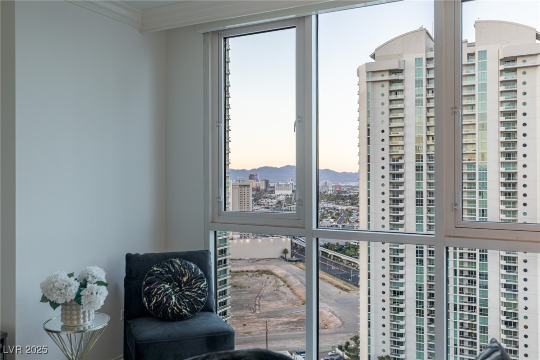 2877 Paradise Road, Unit 2502 Las Vegas, NV 89109 - Photo 73 of 99 Sunset