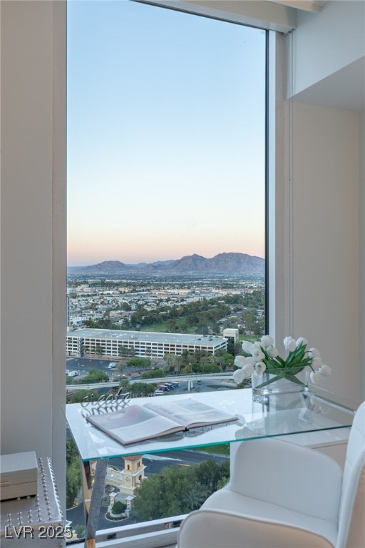 2877 Paradise Road, Unit 2502 Las Vegas, NV 89109 - Photo 75 of 99 Sunset