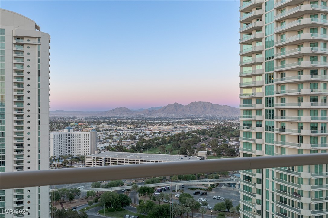2877 Paradise Road, Unit 2502 Las Vegas, NV 89109 - Photo 76 of 99 Sunset