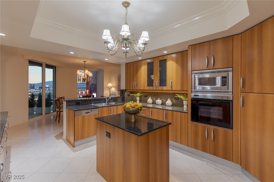 2877 Paradise Road, Unit 2502 Las Vegas, NV 89109 - Photo 85 of 99 Sunset