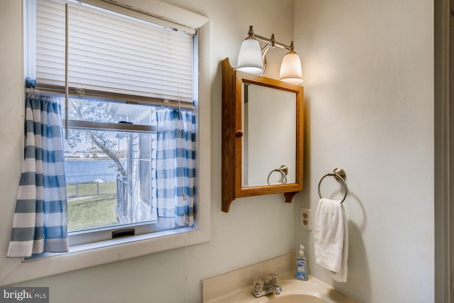 216 Harlem Road Pasadena, MD 21122 - Photo 22 of 40 Waterview from your master bathroom!