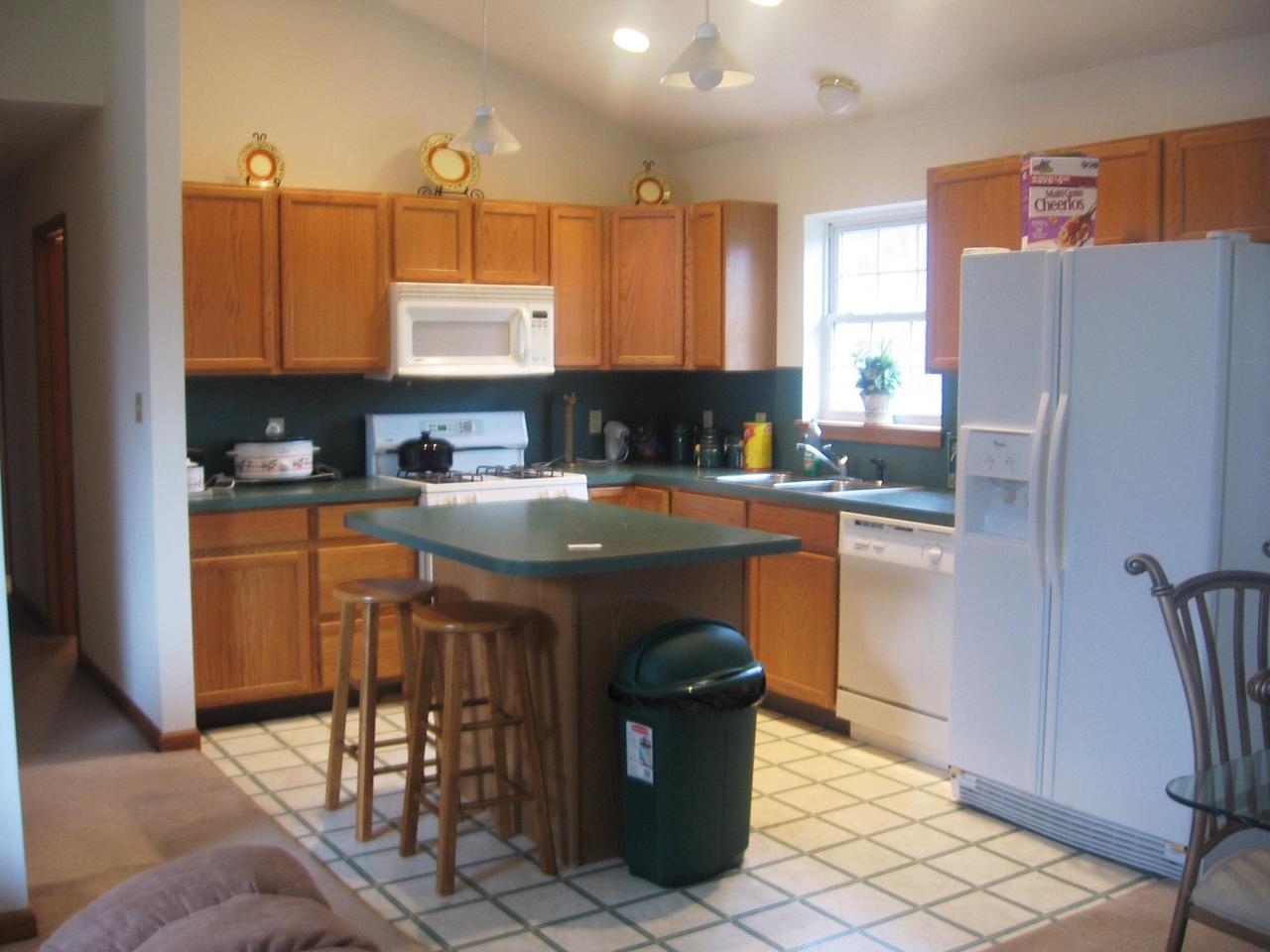 114 Long Lake Road Tamiment, PA 18371 - Photo 4 of 8 Kitchen