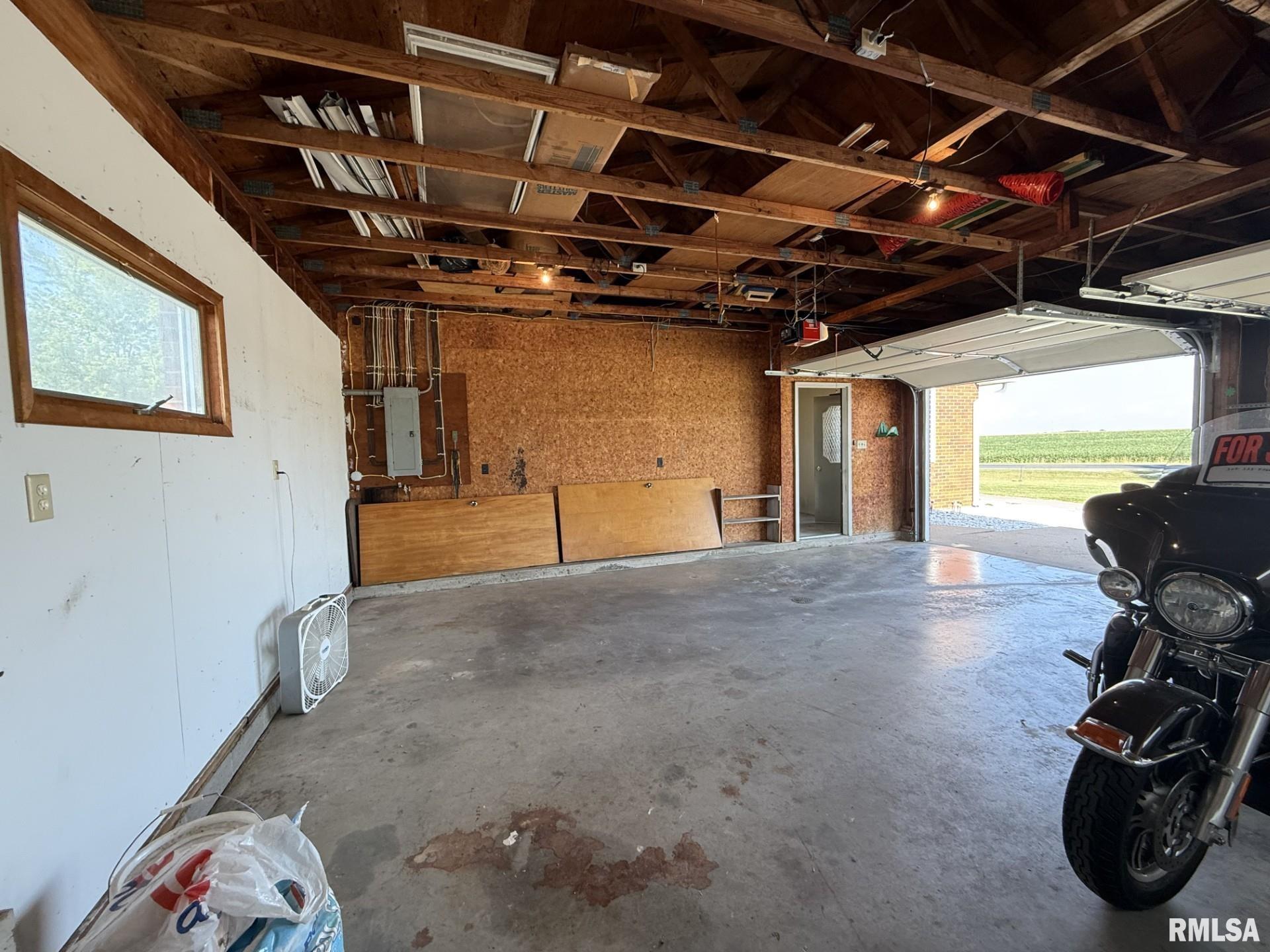 600 South Main Street Roseville, IL 61473 - Photo 19 of 68