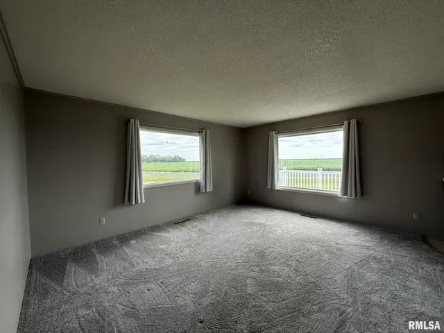 $145,000 | 600 South Main Street, Roseville, IL 61473