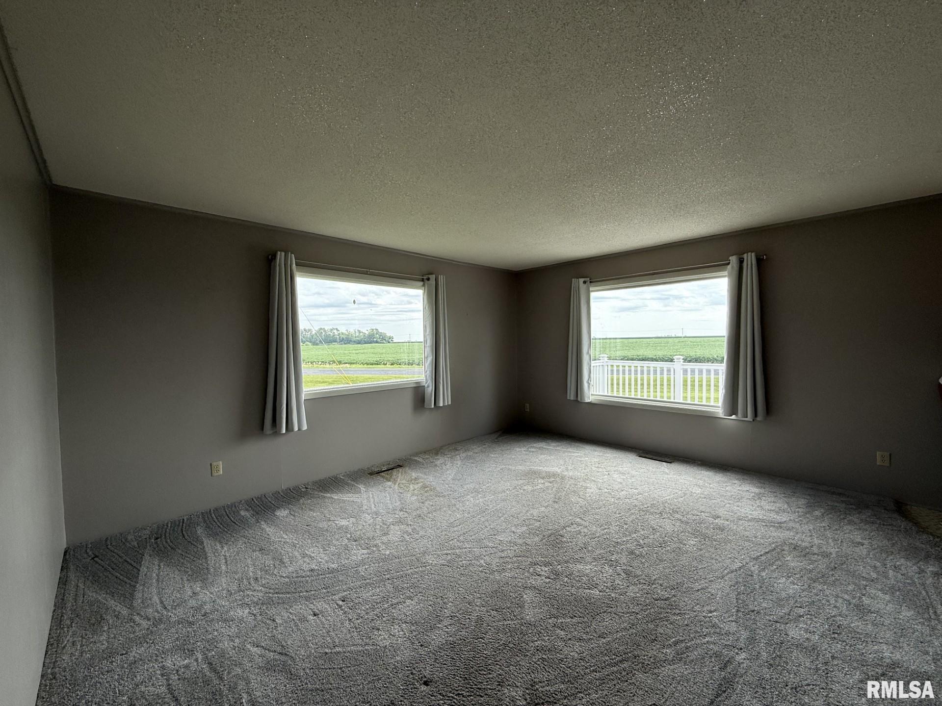 600 South Main Street Roseville, IL 61473 - Photo 35 of 68