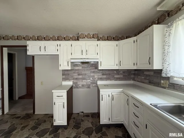 $150,000 | 600 South Main Street, Roseville, IL 61473