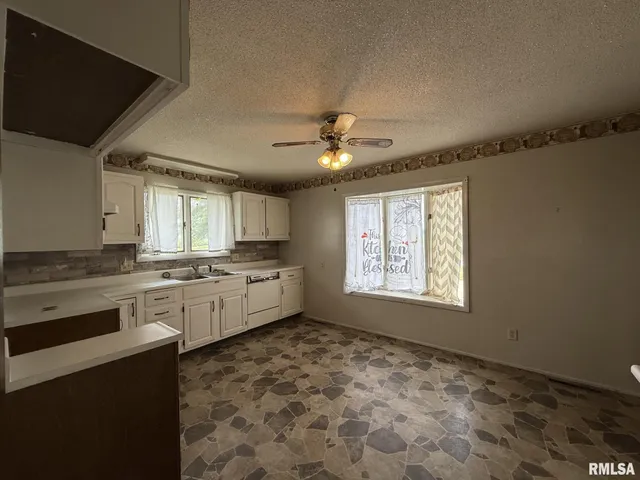 $150,000 | 600 South Main Street, Roseville, IL 61473