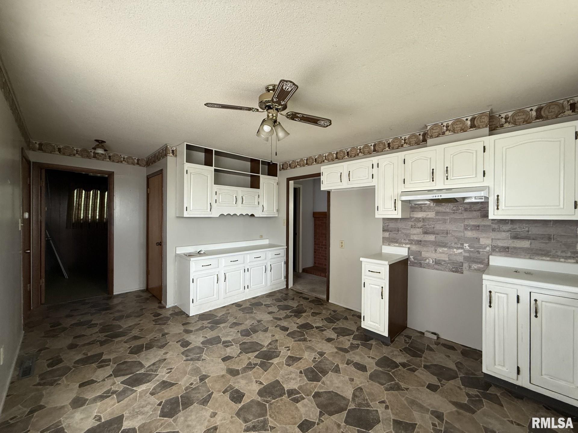 600 South Main Street Roseville, IL 61473 - Photo 41 of 68