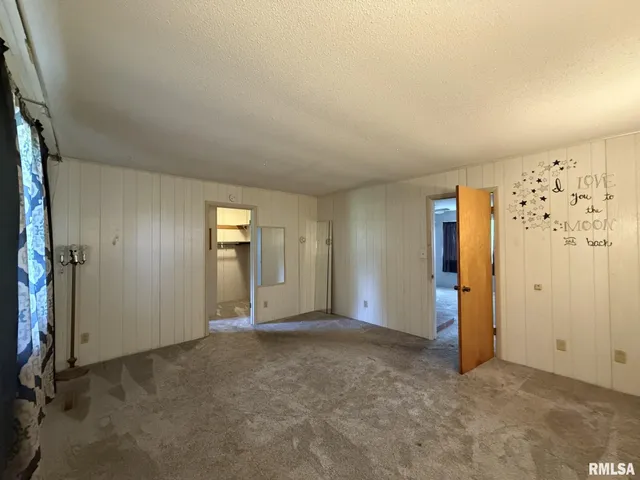 $150,000 | 600 South Main Street, Roseville, IL 61473