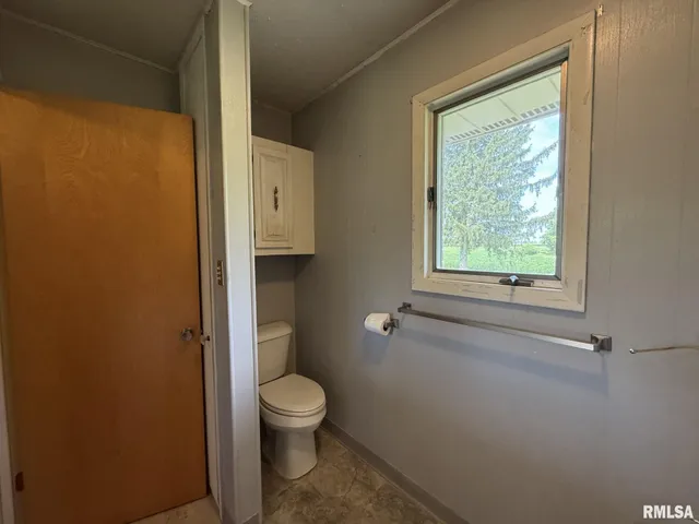 $145,000 | 600 South Main Street, Roseville, IL 61473