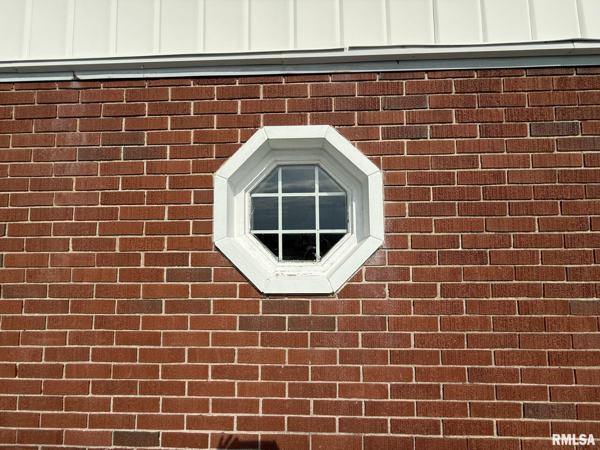 600 South Main Street Roseville, IL 61473 - Photo 10 of 68