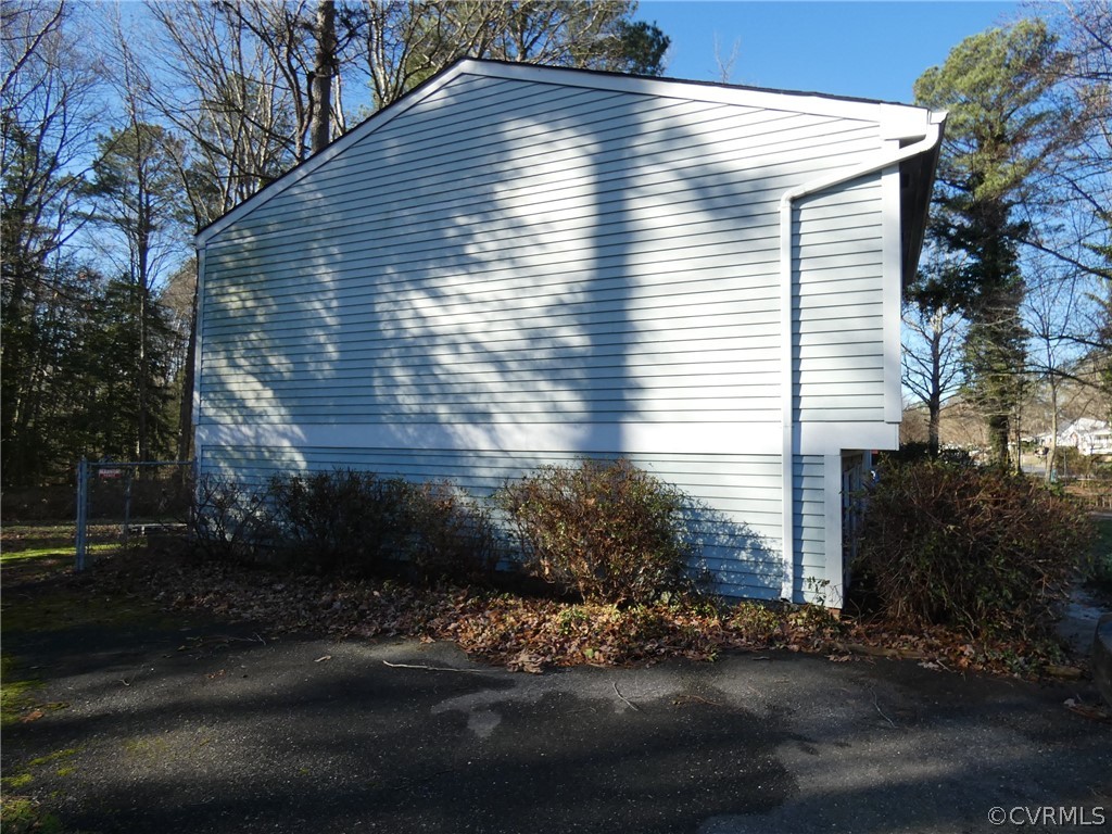 4215 Laurel Oak Road North Chesterfield, VA 23237 - Photo 3 of 49 Gallery Image 3