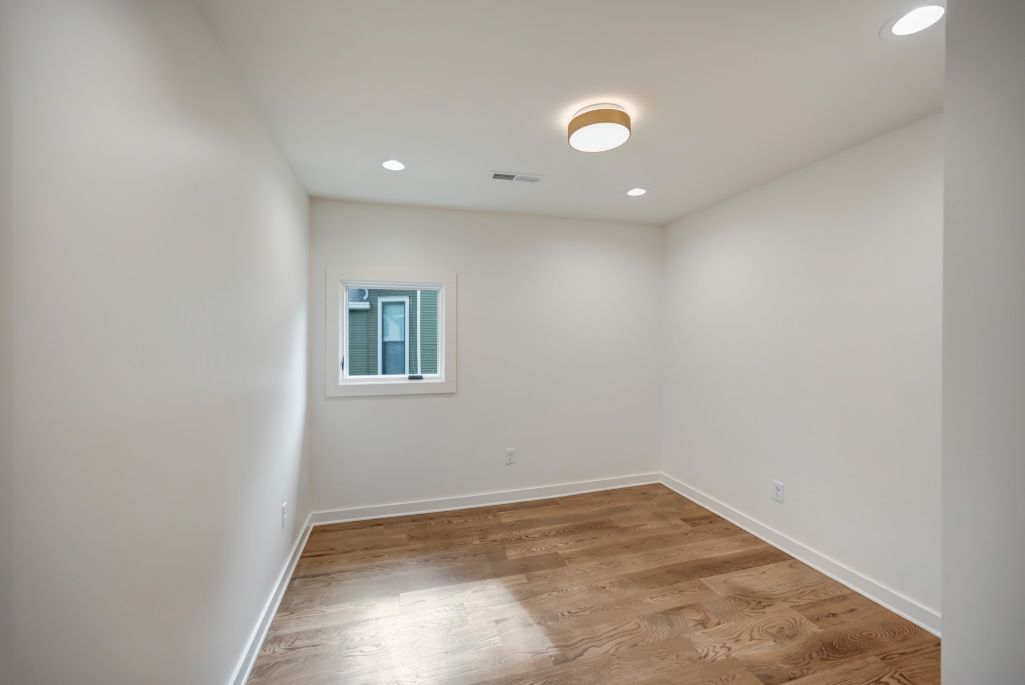 1702 Russell Street Nashville, TN 37206 - Photo 32 of 35