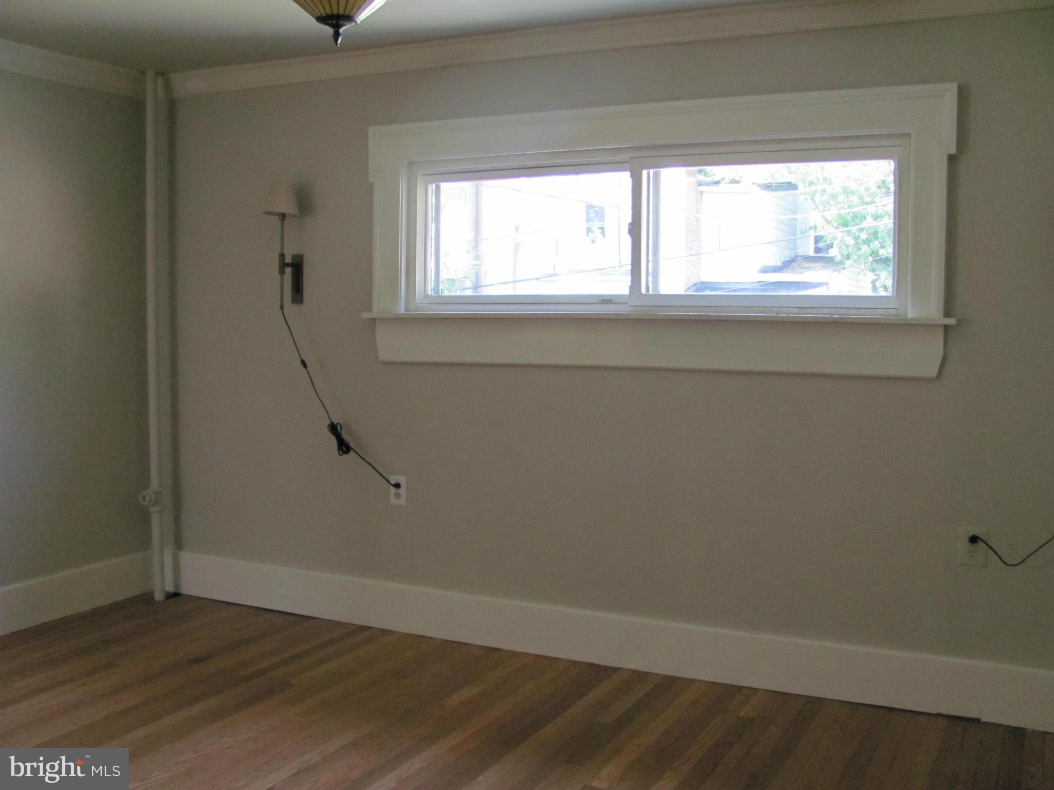 1222 Union Avenue Baltimore, MD 21211 - Photo 18 of 26 Living Room