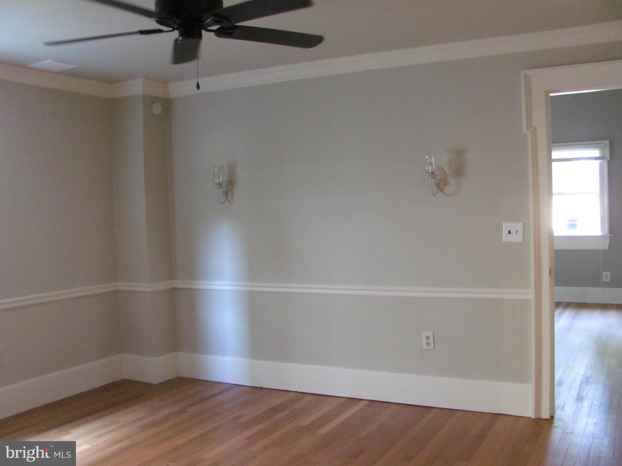 1222 Union Avenue Baltimore, MD 21211 - Photo 8 of 26 Living Room