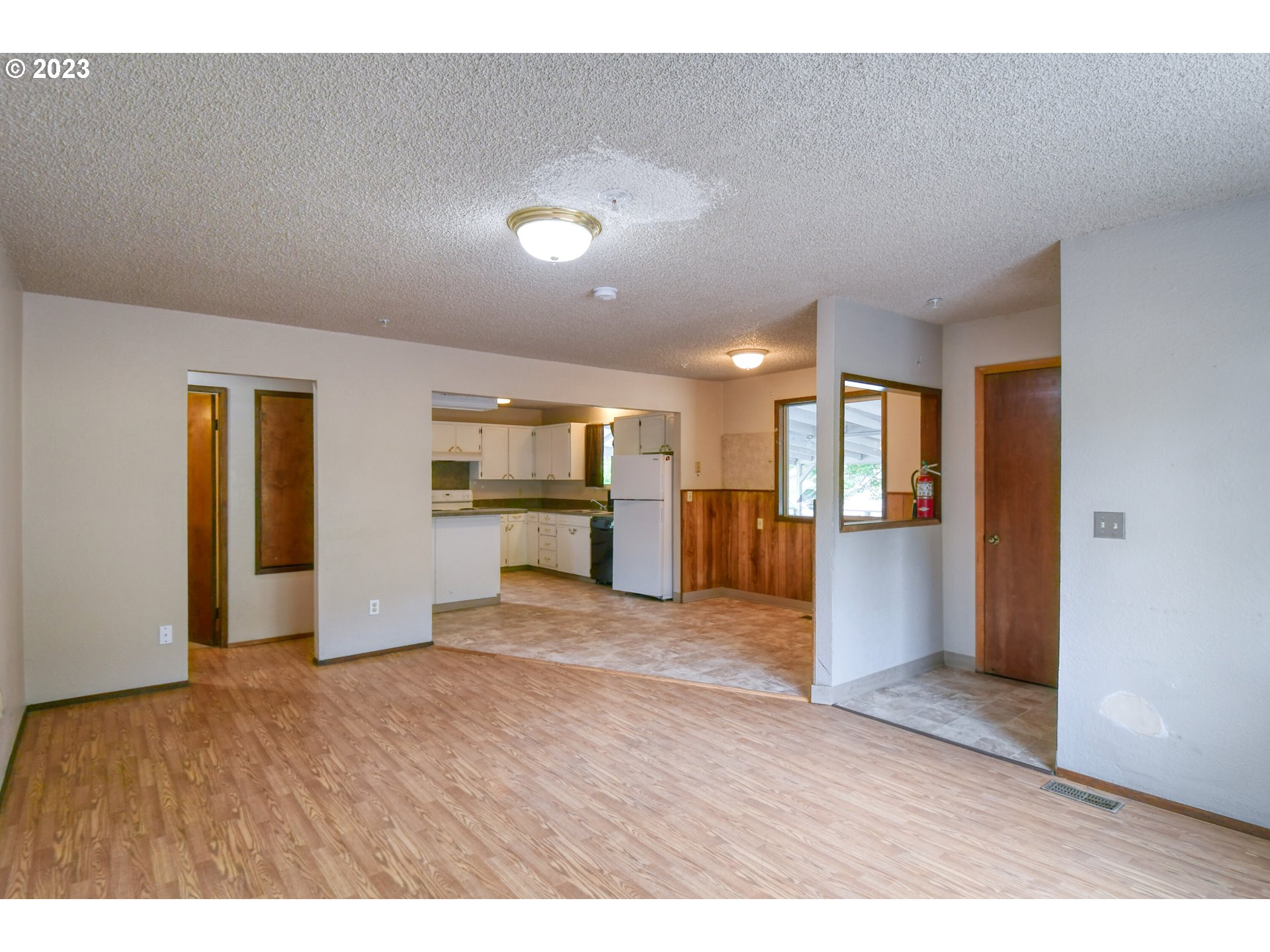 821 Southwest 2nd Street Pendleton, OR 97801 - Photo 32 of 48 a view of a livingroom with wooden floor