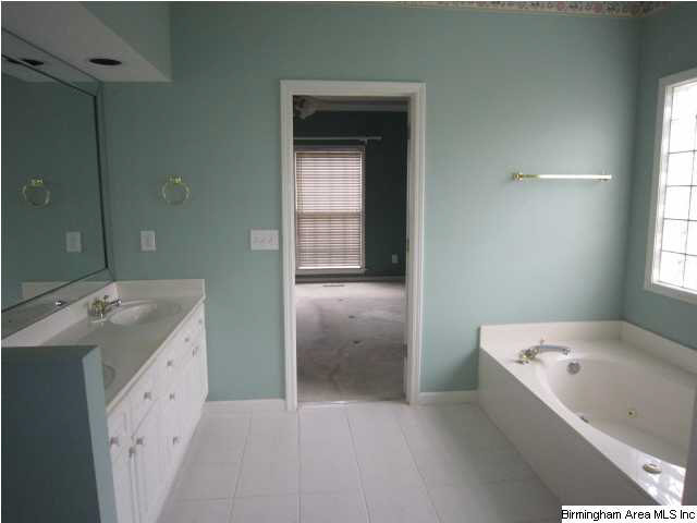 699 Summit Point Birmingham, AL 35226 - Photo 14 of 23