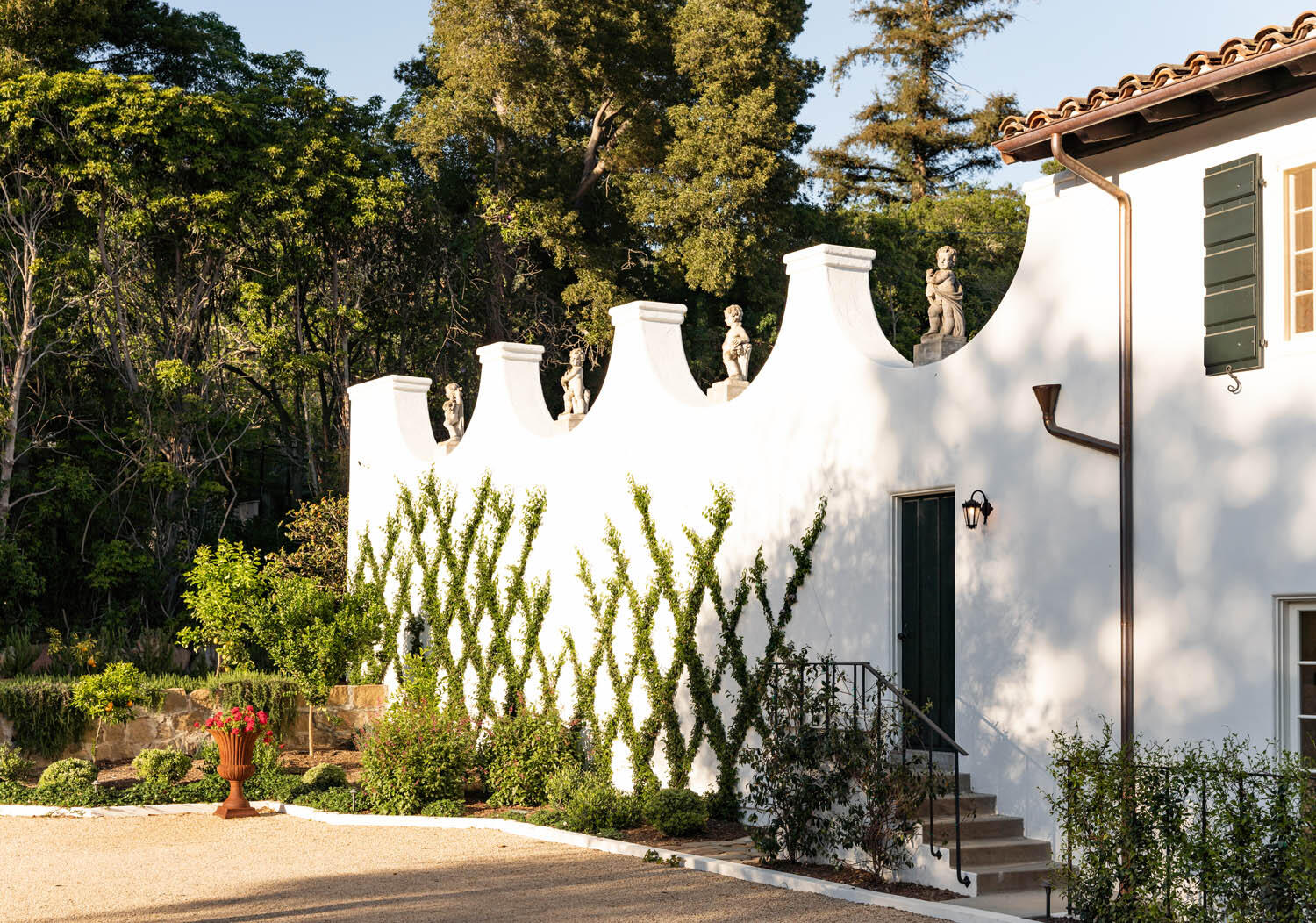 770 Hot Springs Road Montecito, CA 93108 - Photo 27 of 33 a view of a entryway