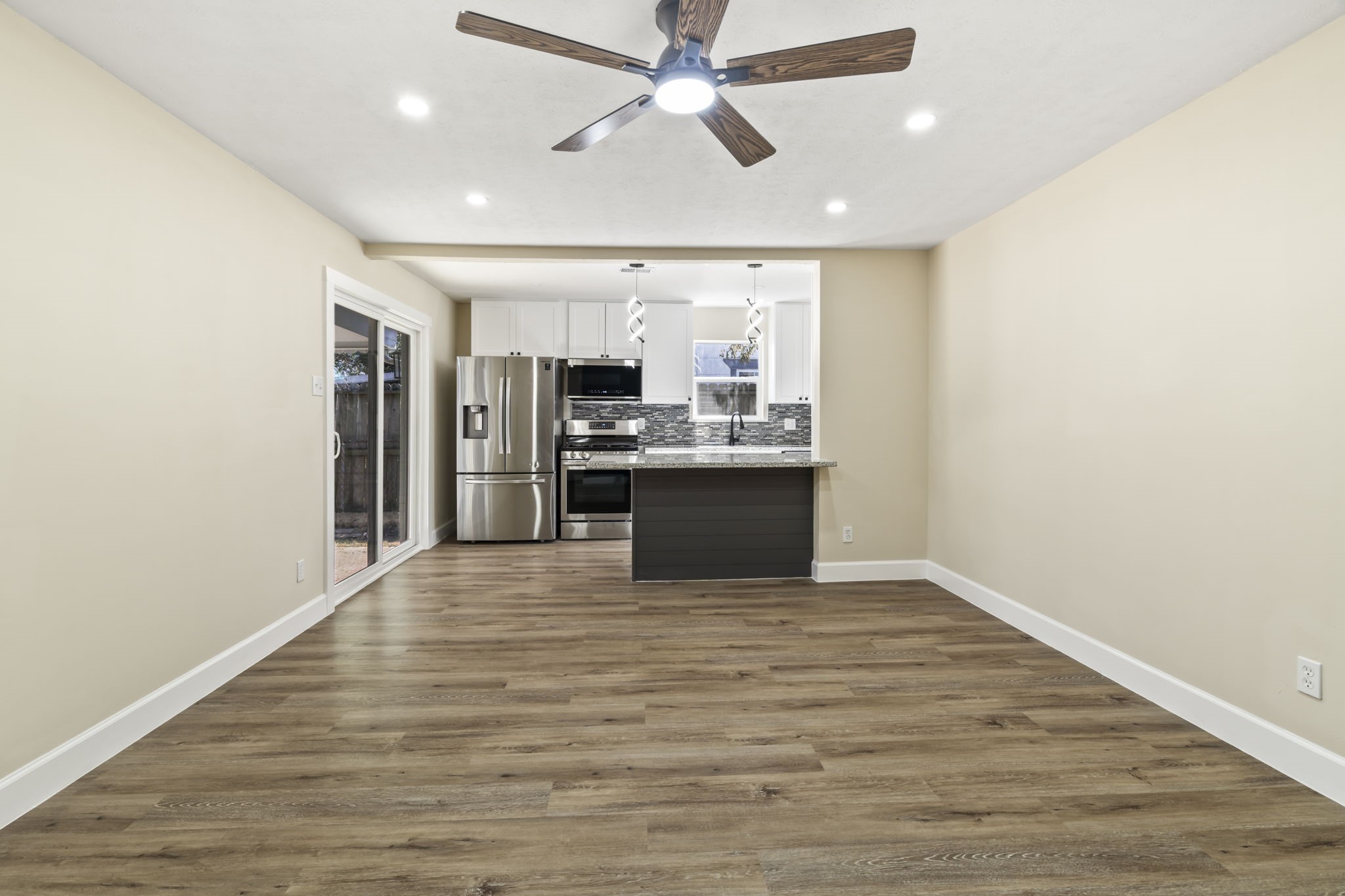 10807 Segrest Drive Houston, TX 77047 - Photo 10 of 29