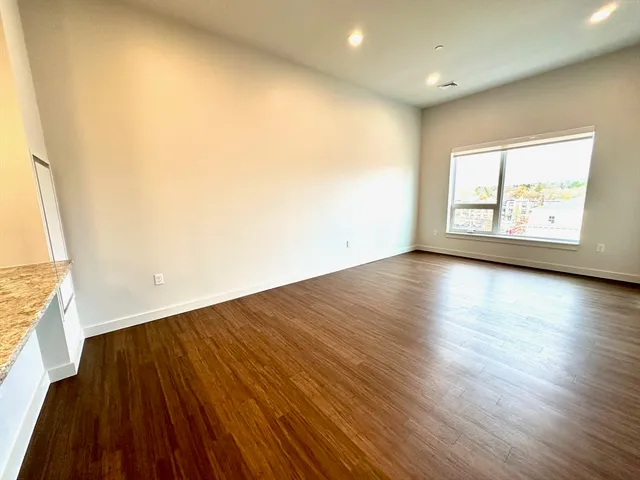 $3,475 | 45 East Central Street, Unit 405, Natick, MA 01760