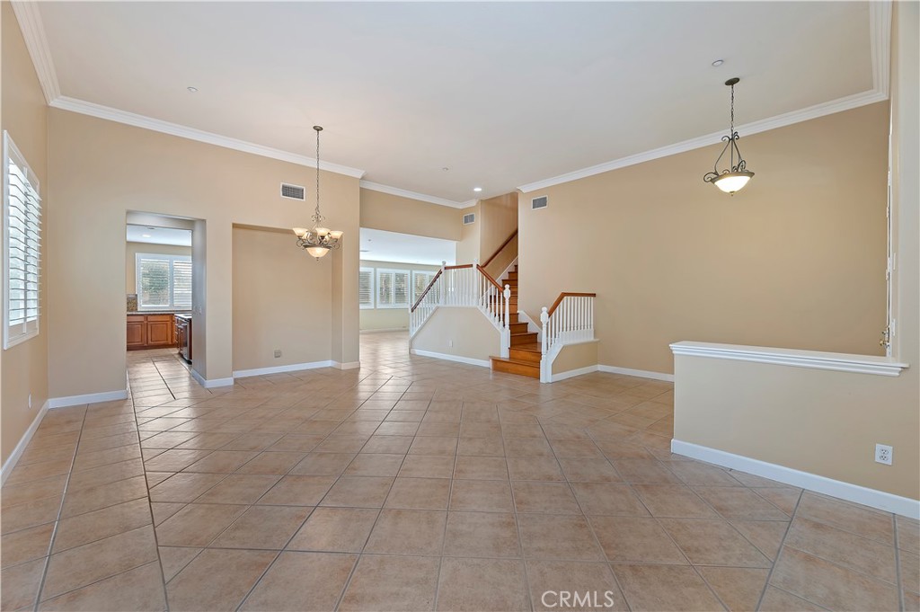 11356 Pondhurst Way Riverside, CA 92505 - Photo 12 of 53