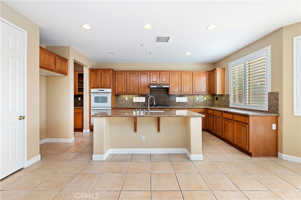 11356 Pondhurst Way Riverside, CA 92505 - Photo 17 of 53