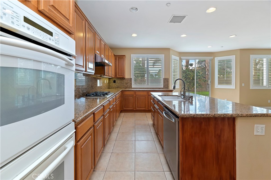 11356 Pondhurst Way Riverside, CA 92505 - Photo 19 of 53