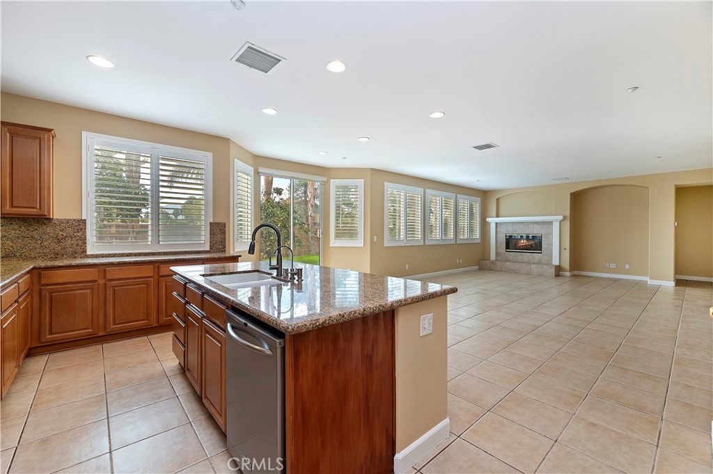 11356 Pondhurst Way Riverside, CA 92505 - Photo 20 of 53