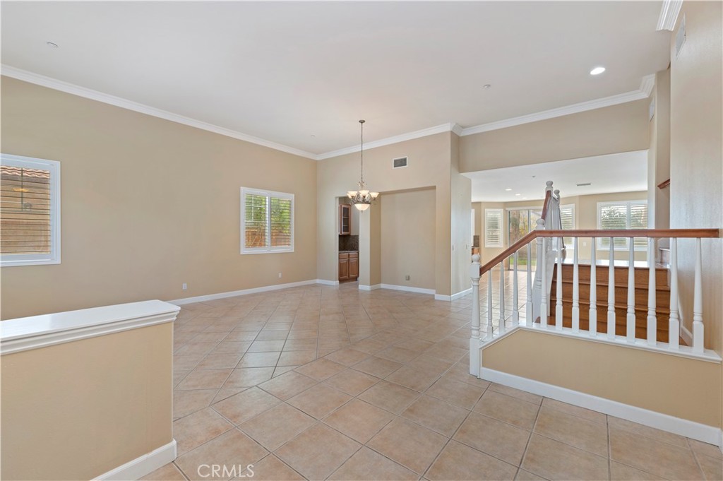 11356 Pondhurst Way Riverside, CA 92505 - Photo 10 of 53