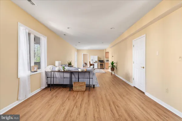 $524,900 | 203 Northwood Circle, Cross Junction, VA 22625