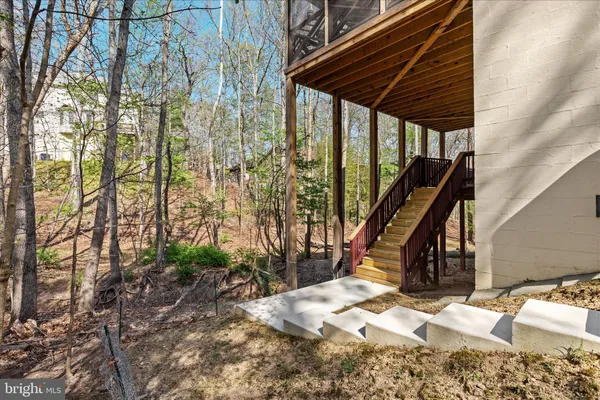 $524,900 | 203 Northwood Circle, Cross Junction, VA 22625