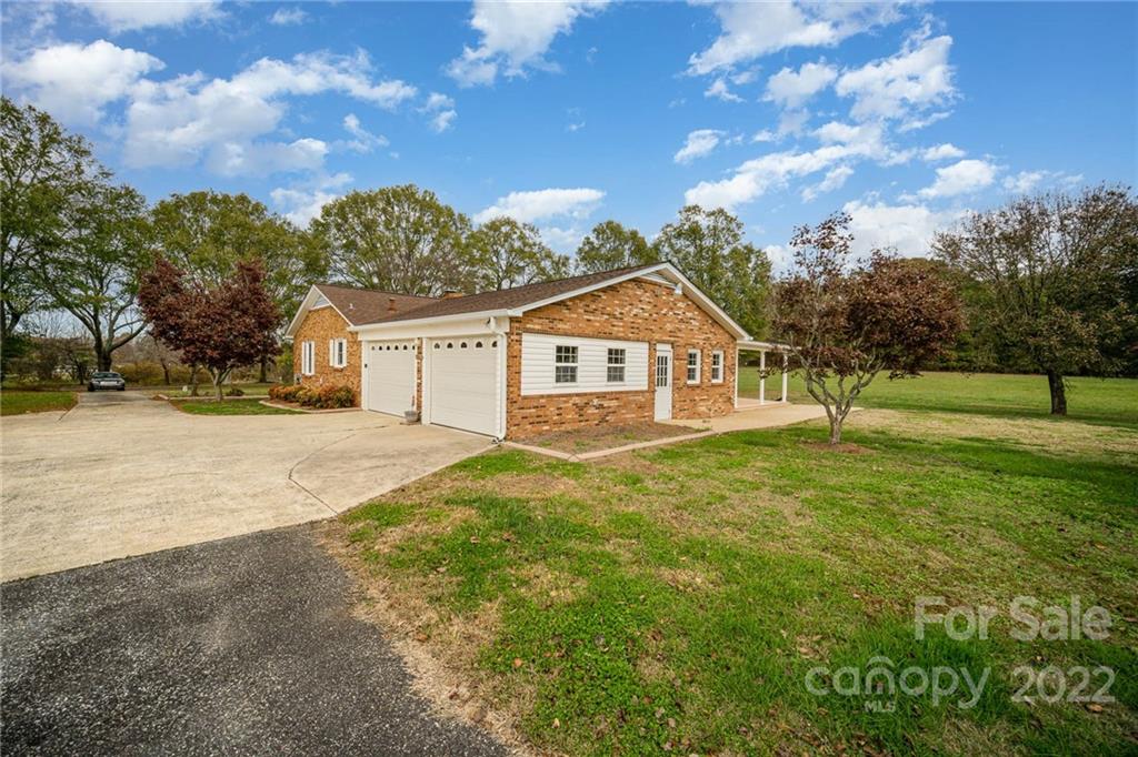 1109 Bethlehem Church Road Grover, NC 28073 - Photo 27 of 35 Gallery Image 27
