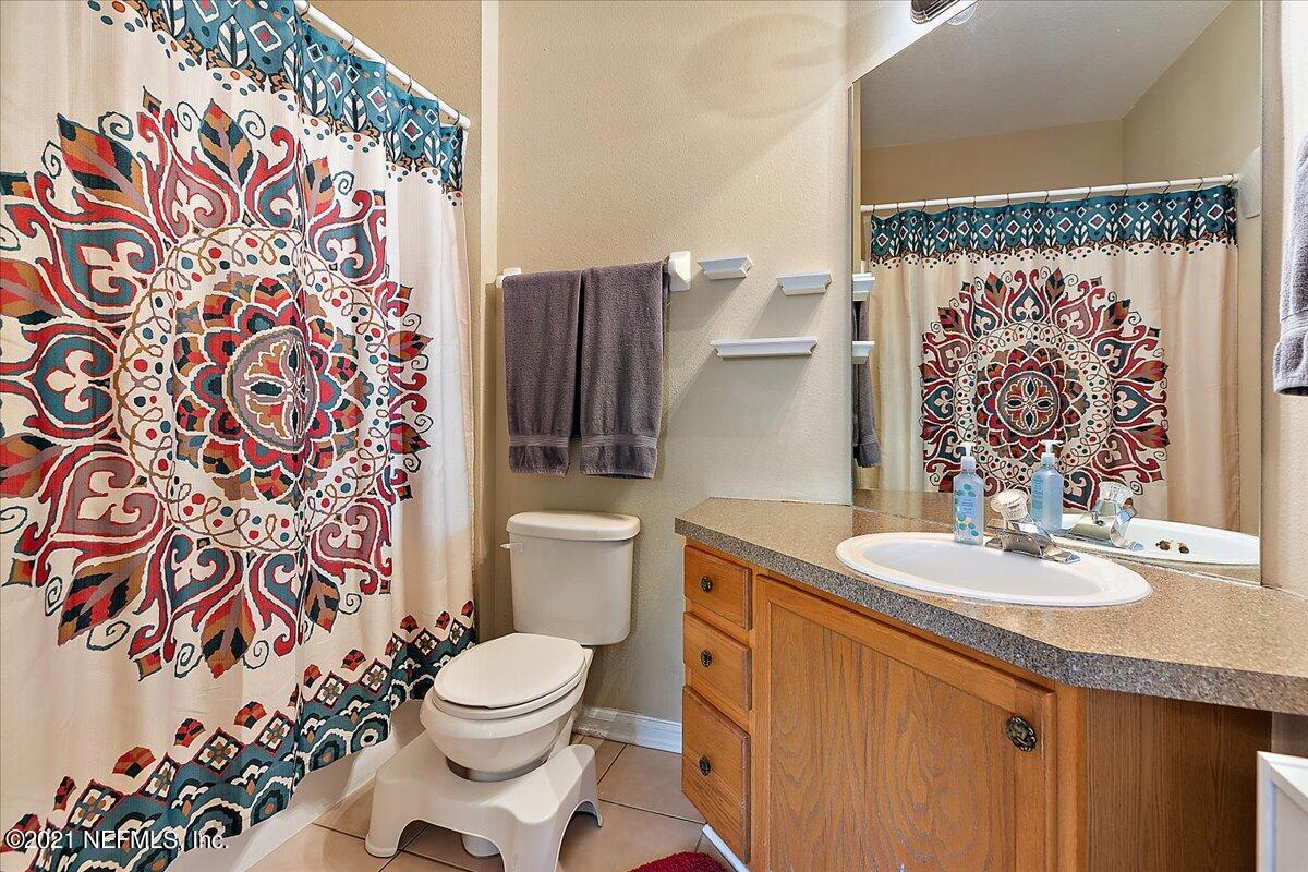 10550 Baymeadows Road, Unit 827 Jacksonville, FL 32256 - Photo 8 of 20 05-Bathroom