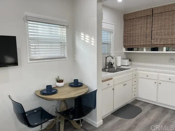 $3,100 | 442 2nd Street, Unit G, Encinitas, CA 92024