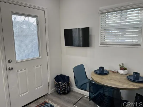 $3,100 | 442 2nd Street, Unit G, Encinitas, CA 92024