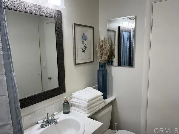 $3,100 | 442 2nd Street, Unit G, Encinitas, CA 92024