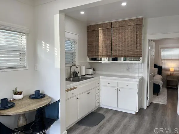 $3,100 | 442 2nd Street, Unit G, Encinitas, CA 92024