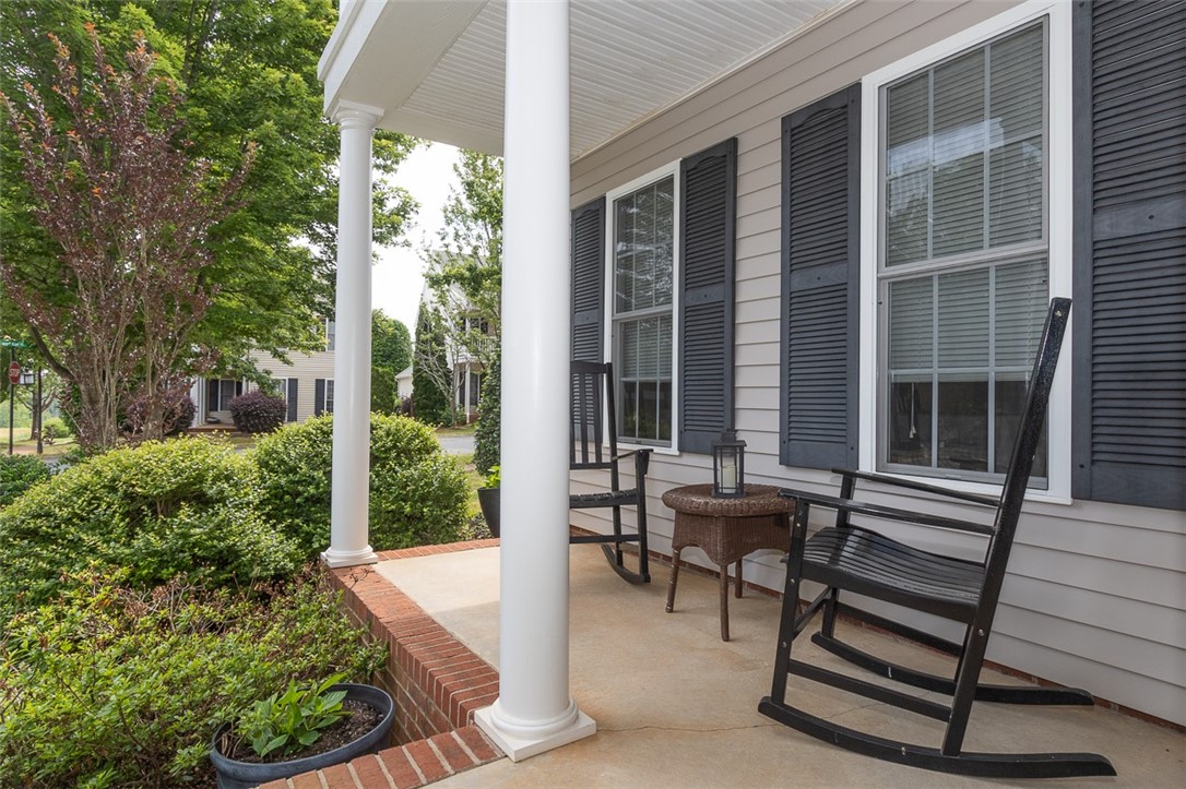 1016 Meehan Way Pendleton, SC 29670 - Photo 4 of 17