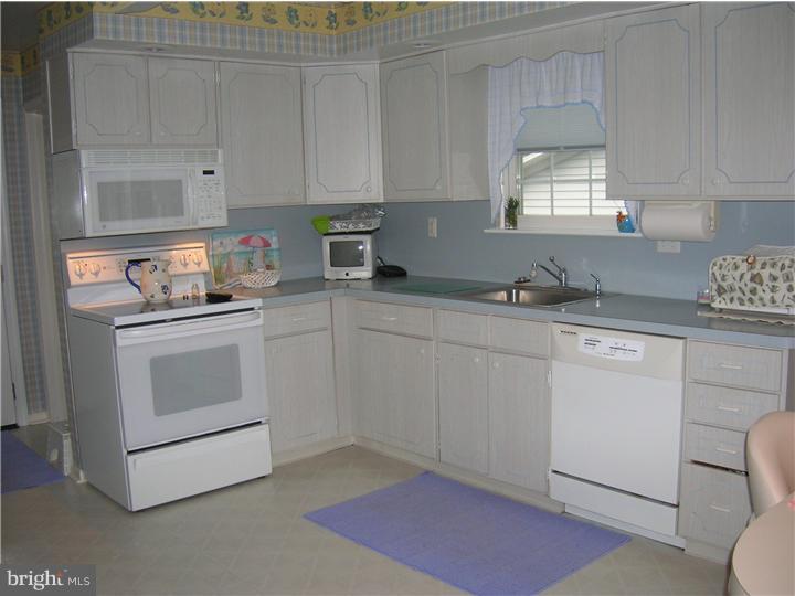 43 Old State Road Springfield, PA 19064 - Photo 8 of 21 Kitchen