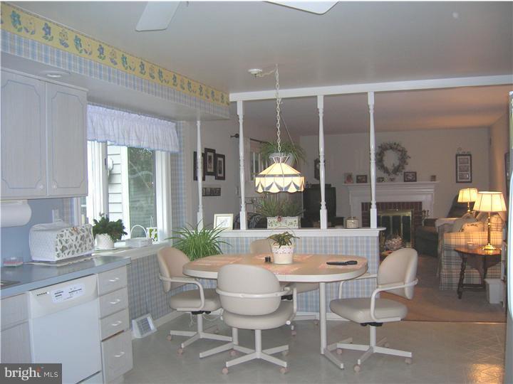 43 Old State Road Springfield, PA 19064 - Photo 9 of 21 Breakfast Room