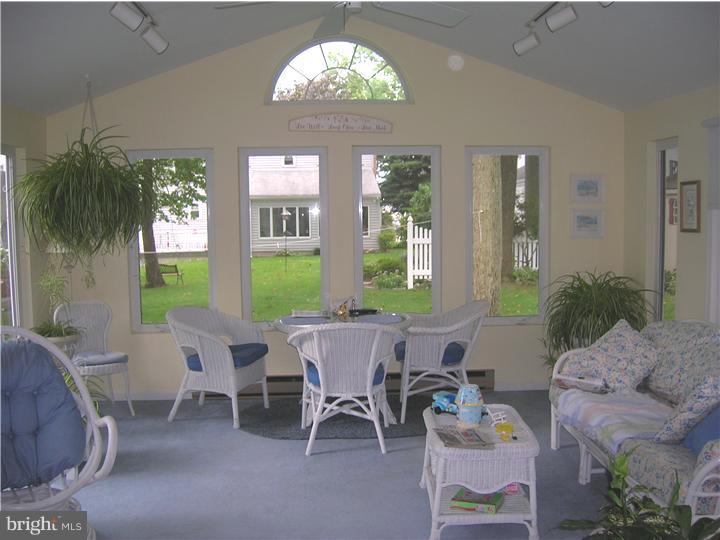 43 Old State Road Springfield, PA 19064 - Photo 10 of 21 Sun Room