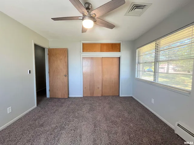 $1,800 | 5004 North University Street, Peoria, IL 61614