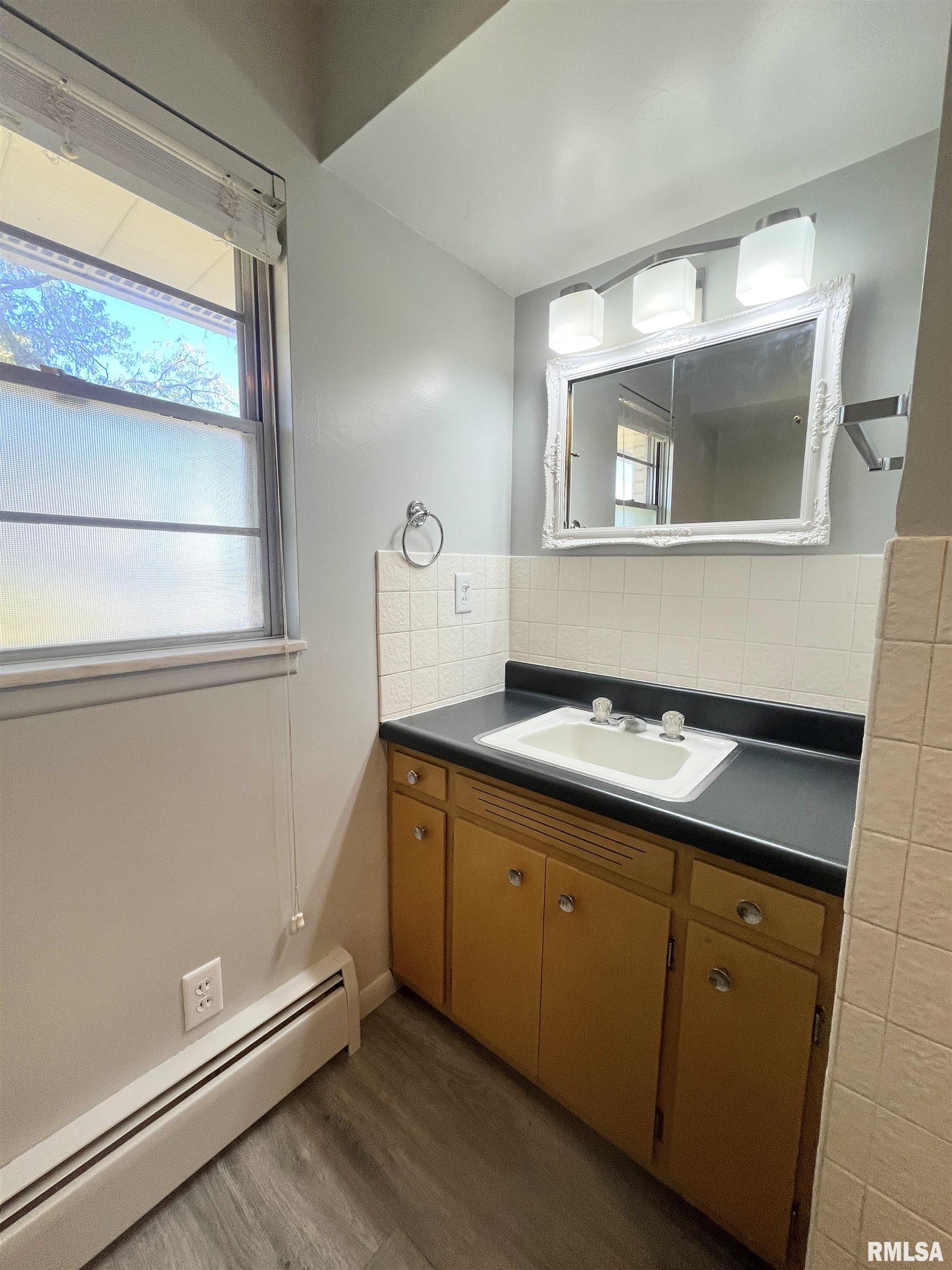 5004 North University Street Peoria, IL 61614 - Photo 19 of 28