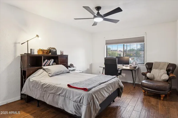 $1,295,000 | 105 East Claremont Street, Phoenix, AZ 85012
