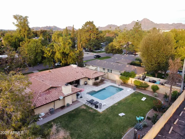 $1,295,000 | 105 East Claremont Street, Phoenix, AZ 85012
